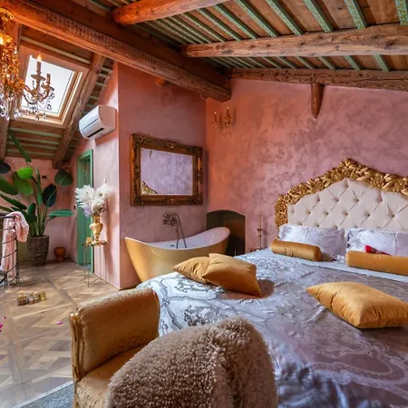 Casa Bonaparte With Free Private Parking Apartment